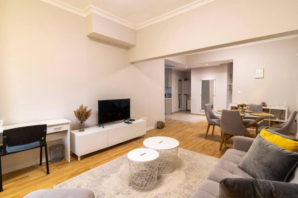Spacious Aristocratic Apt. With A Colourful View โซเฟีย ภายนอก รูปภาพ